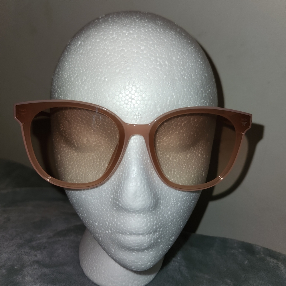 mcm pink sunglasses - Picture 6 of 7